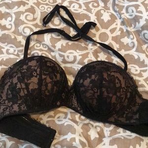 Victoria’s Secret strapless bomb shell